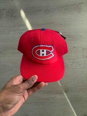Vintage New Era Montreal Canadiens Red Logo Snapback Hat